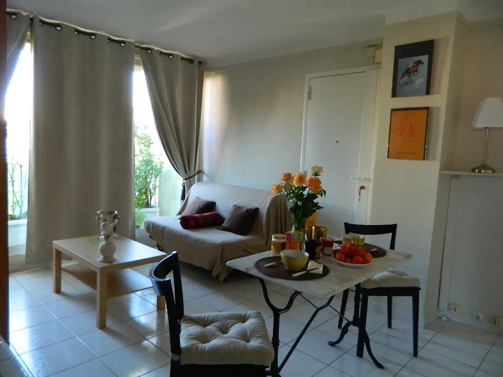 Chambre d'hôtes Zen&Appartement Zen Marseille 0*,  France